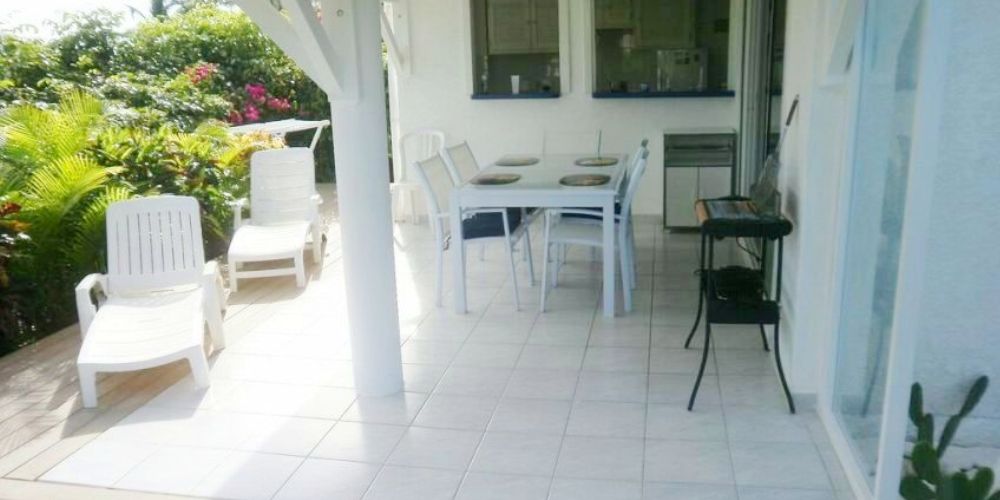 Location Appartement créole Anse des Rochers à St-François en Guadeloupe - Ref : AG118