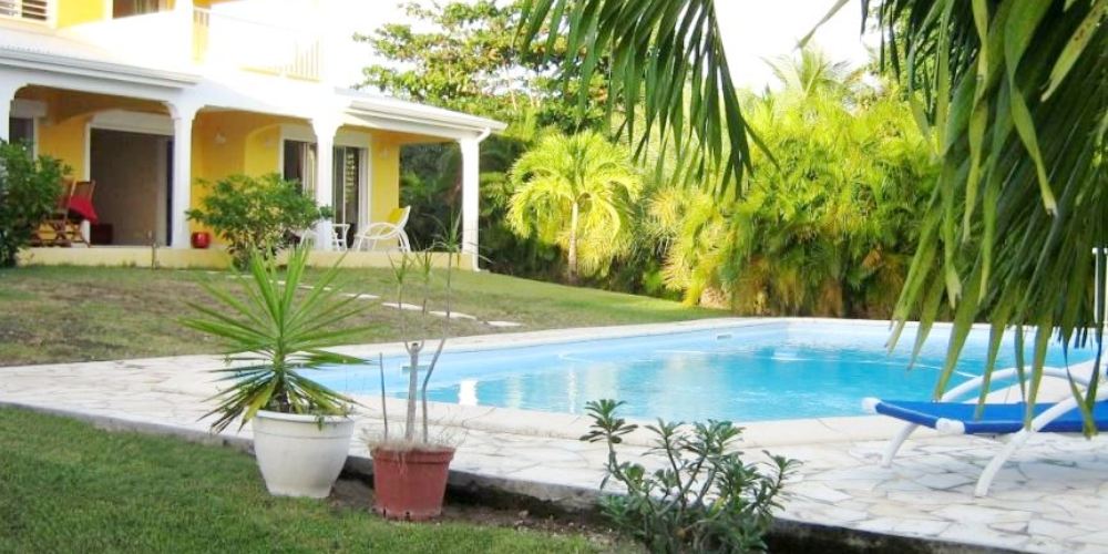 Location Villa Karet à Saint François en Guadeloupe - Ref : AG360