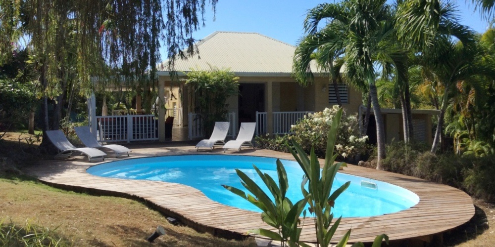 Location Villa à Sainte Anne en Guadeloupe - Ref : G135D