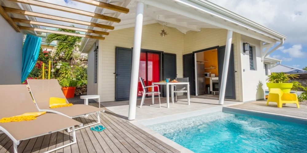 Location Bungalow en résidence à Sainte Anne en Guadeloupe - Ref : HG105B