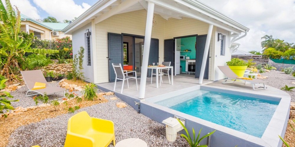Location Bungalow en résidence à Sainte Anne en Guadeloupe - Ref : HG105C