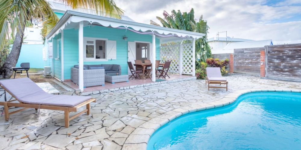 Location Villa à Sainte Anne en Martinique - Ref : M135B