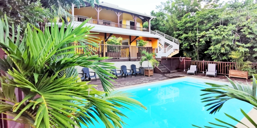 Location Villa à Sainte Anne en Martinique - Ref : M141